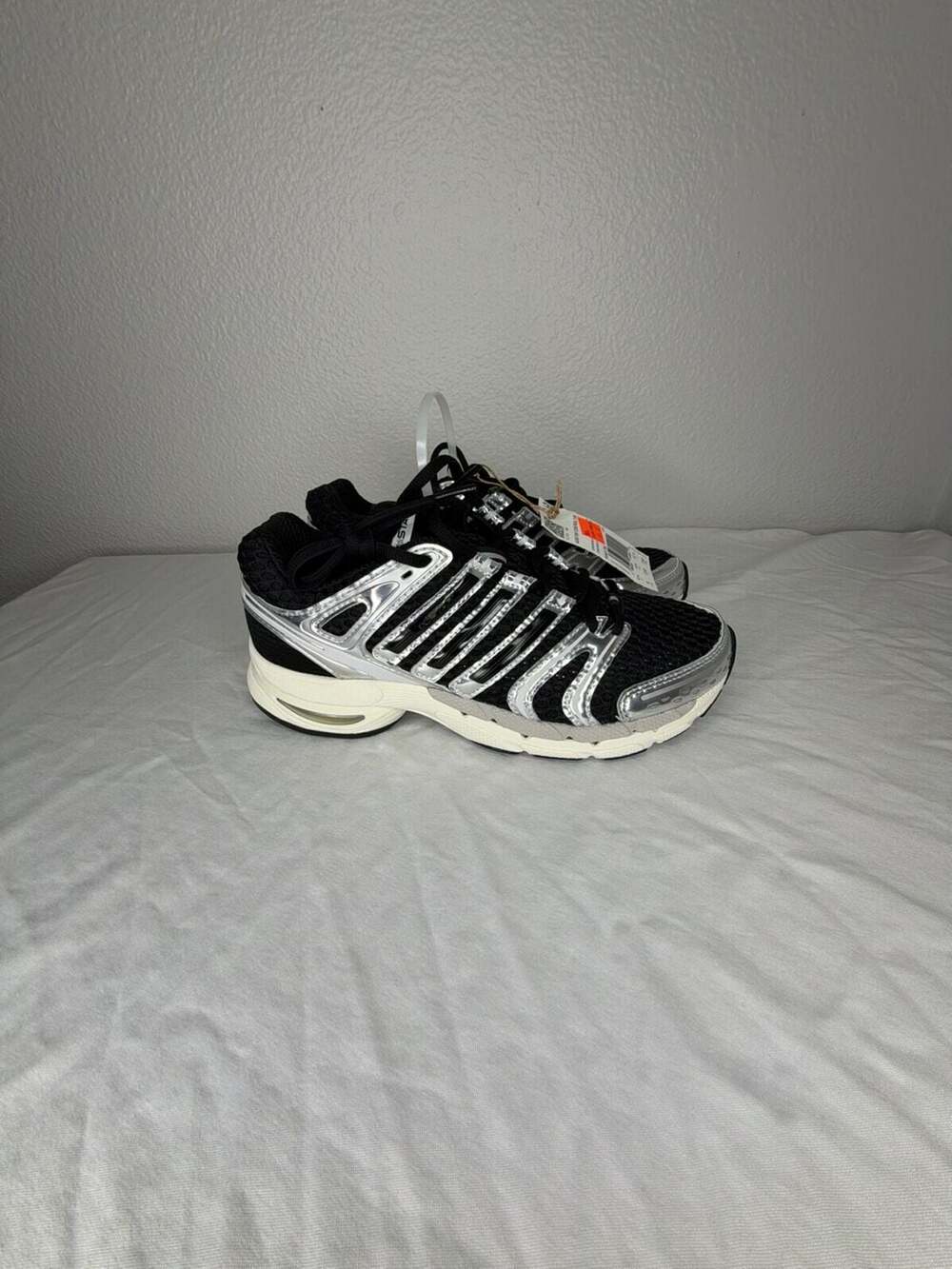 Women’s Adidas Adistar Control 5 Size 6 Core Black Grey Metallic